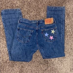LEVIS STAR EMBROIDERED JEANS